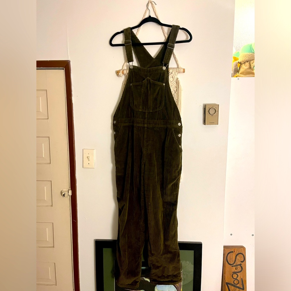 Old Navy Slouchy Straight Button-Fly Corduroy Workwear Overalls in “Arboretum”